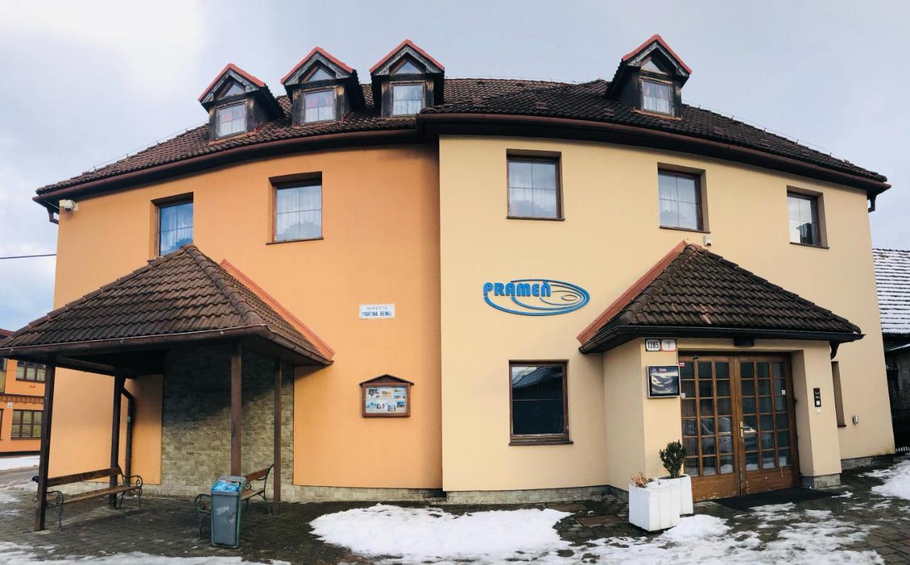 Penzion Pramen Háromszlécs Kültér fotó