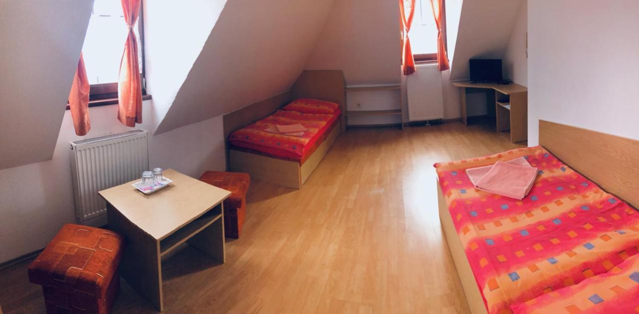 Penzion Pramen Háromszlécs Kültér fotó